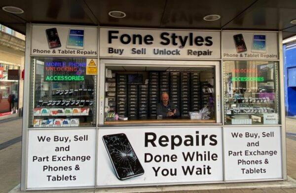 Fone Style Kiosk front
